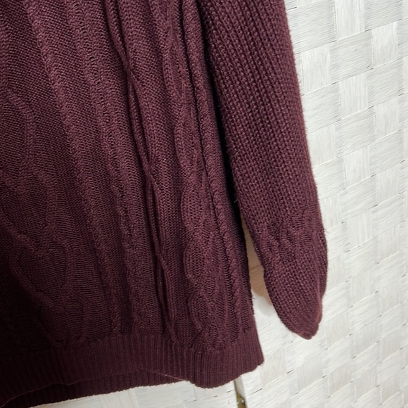 SOHO Wine Color Cable Knit Sweater SZ M - Picture 4 of 8